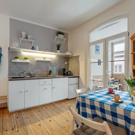 Obroncow Westerplatte 8, Sun & Snow * 索波特